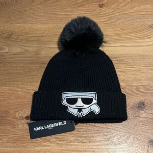 NWT Karl Lagerfeld Black Knit Beanie Faux Fur Pom Embroidered Rhinestone Patch